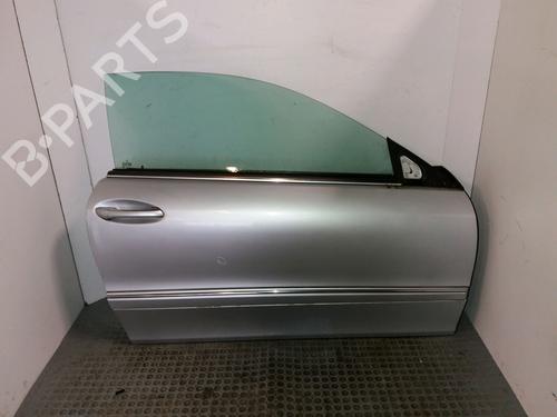 Used Right front door MERCEDES-BENZ CLK (C209) CLK 320 CDI (209.320) (224 hp) 23155182