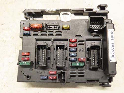 Fuse box PEUGEOT 206 CC (2D) 1.6 16V (2DNFUF, 2DNFUR) | BP23154121E1 