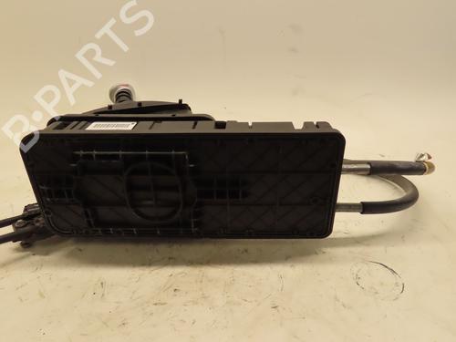 Used Shift knob Shift knob PEUGEOT 308 II (LB_, LP_, LW_, LH_, L3_) 1.6 GTi (L35GNH) (272 hp) 27331598 27331598