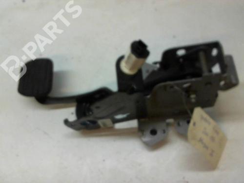 Used Break pedal RENAULT MEGANE III Hatchback (BZ0/1_, B3_) 1.5 dCi (106 hp) 9384815