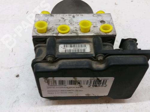 Used ABS pump RENAULT MEGANE II (BM0/1_, CM0/1_) 1.5 dCi (BM02, BM13, BM2A, CM02, CM13) (101 hp) 9385198