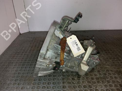 Used Gearbox TOYOTA YARIS (_P9_) 1.0 VVT-i (KSP90_, KSP90R) (69 hp) 9387403