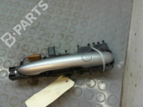 Used Front right exterior door handle Front right exterior door handle RENAULT SCÉNIC II (JM0/1_) 1.9 dCi (JM14) (131 hp) 9383229 9383229