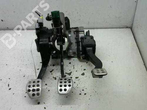 pedal-citroen-ds4-nx_-20-hdi-165-2011-2012-2013-2014-2015-9374865 main image