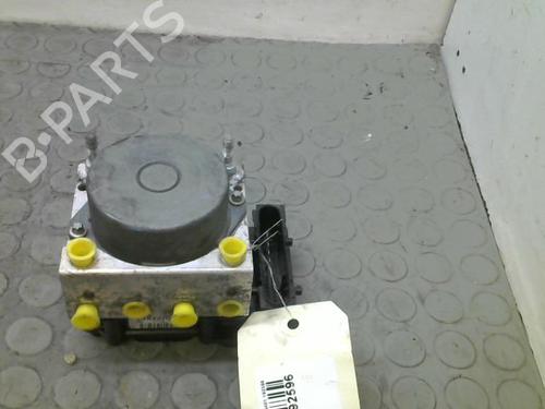 Used ABS pump RENAULT CLIO II (BB_, CB_) 1.5 dCi (B/C2J) (68 hp) 9376024