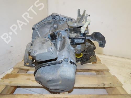 Getriebe für CITROËN NEMO MPV 1.4 (73 hp) 32486619