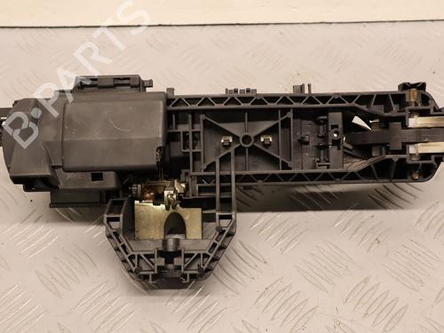 Used Front left exterior door handle MERCEDES-BENZ A-CLASS (W176) A 250 (176.044) (211 hp) 32767852