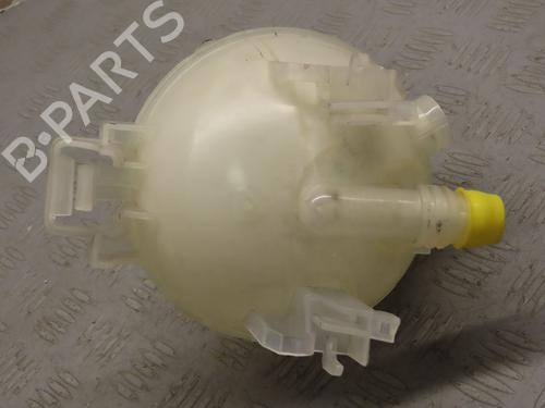 Brake fluid reservoir PEUGEOT 3008 II SUV (MC_, MR_, MJ_, M4_) 1.2 THP/ PureTech 130 (MRHNSM, MRHNSU, MRHNSJ, MRHNYW,... | BP25885710M118 
