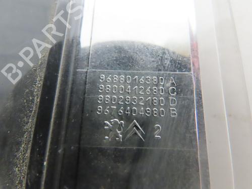 Troisième feu stop PEUGEOT 2008 I (CU_) 1.2 THP 110 / PureTech 110 (110 hp) 31865441