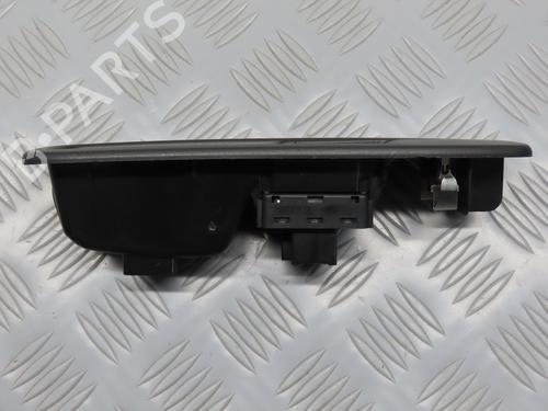 left-front-window-switch-peugeot-208-i-ca_-cc_-10-vti-96758193zd-2012-2013-2014-2015-2016-2017-2018-2019-2020-9382371 main image