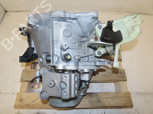 Gearbox CITROËN C3 III (SX) 1.2 THP 110 (SXHNPS, SXHNZT, SXHNZ6) | BP31796250M3 - Image 2
