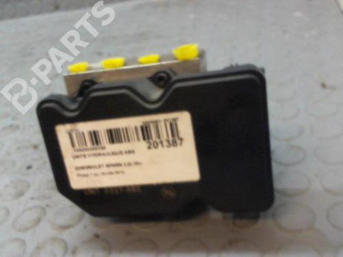 Used ABS pump CHEVROLET SPARK (M300) 1.0 (68 hp) 9384015