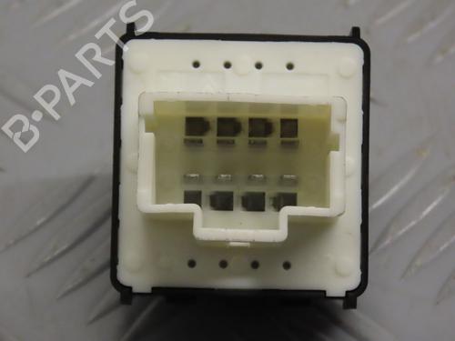 Used Left front window switch CITROËN C4 CACTUS 1.2 THP 110 (110 hp) 17781509