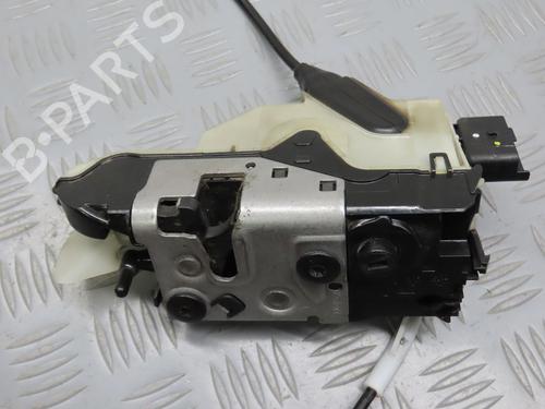 Venstre fortil lås PEUGEOT 208 I (CA_, CC_) 1.0 VTi (68 hp) 31283757