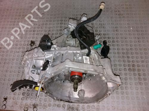 Used Gearbox RENAULT MEGANE III Hatchback (BZ0/1_, B3_) 1.5 dCi (106 hp) 9386925