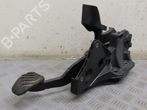 bremsepedal RENAULT CLIO V (B7_) 1.0 TCe 100 (B7MT) (101 hp) 27488340