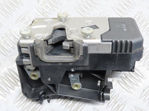 Used Front left lock RENAULT TRAFIC II Van (FL) 2.5 dCi 135 (FL0D) (135 hp) 24119094