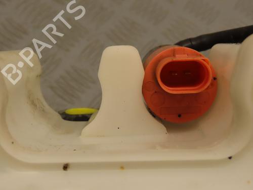 Windscreen washer tank TOYOTA YARIS (_P9_) 1.4 D-4D (NLP90_, NLP90R) | BP17783323C113 