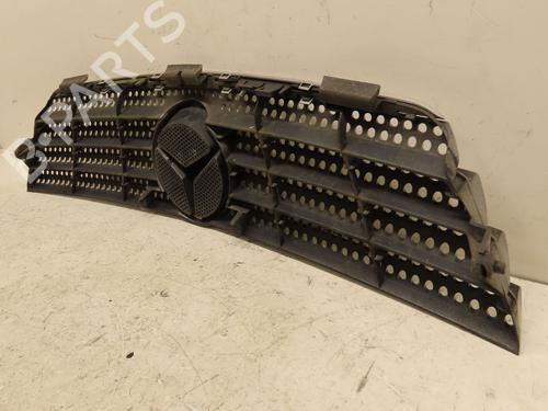 Used Grille MERCEDES-BENZ C-CLASS Coupe (CL203) C 200 CDI (203.707) (122 hp) 29929612