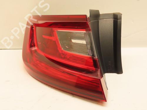 Venstre baglygte RENAULT MEGANE IV Hatchback (B9A/M/N_) 1.6 dCi 130 (B9A4) (130 hp) 29196221