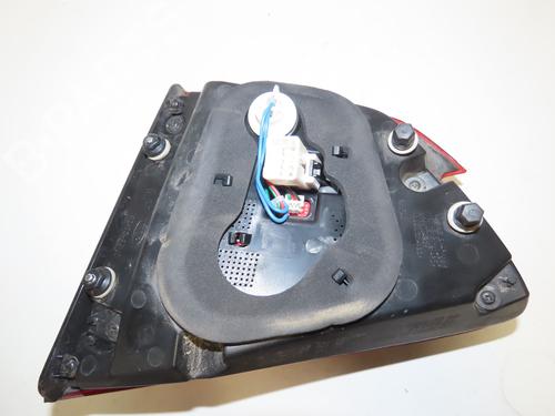 left-tailgate-light-kia-carens-iv-2013-33058778 main image