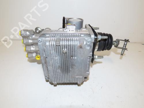 Servofreno TOYOTA AURIS (_E18_) 1.8 Hybrid (ZWE186_, ZWE186R) (136 hp) 32659393