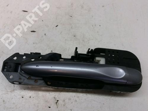 Używane Klamka zewnętrzna drzwi przednich prawych RENAULT MEGANE III Hatchback (BZ0/1_, B3_) 1.5 dCi (106 hp) 9386189