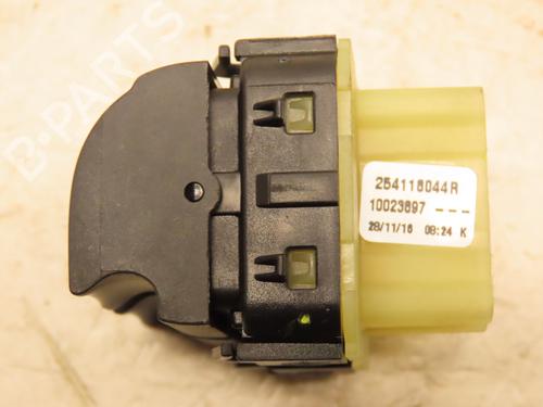 Used Left front window switch RENAULT CLIO IV (BH_) 1.2 16V (73 hp) 30291700