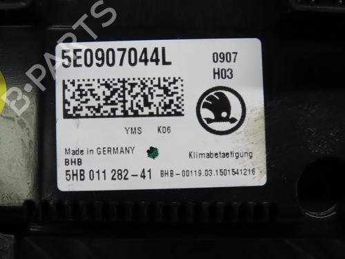 Climate control SKODA OCTAVIA III Combi (5E5, 5E6) 2.0 TDI RS 5E0907044ACYMS