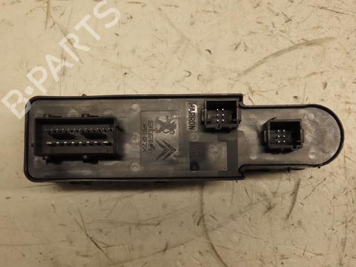 Used Left front window switch CITROËN C4 II (NC_) 1.6 HDi 115 (114 hp) 30447710