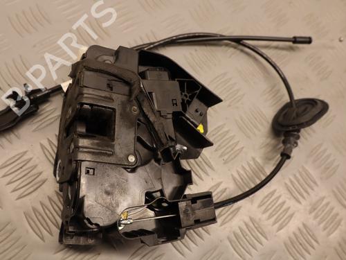 front-left-lock-renault-megane-iv-grandtour-k9amn_-2016-33008684 main image