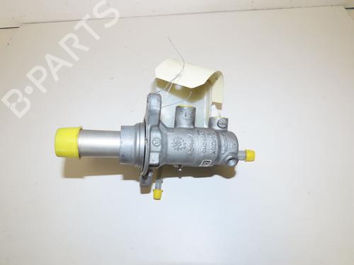 Used Brake master cylinder Brake master cylinder FORD KUGA II (DM2) 2.0 TDCi (150 hp) 35475937 35475937