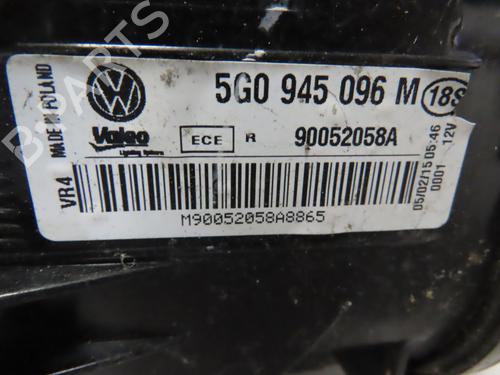 right-taillight-vw-golf-vii-5g1-bq1-be1-be2-2012-2013-2014-2015-2016-2017-2018-2019-2020-2021-32715198 main image
