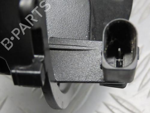 Used Tailgate lock VW PASSAT B6 (3C2) 2.0 TDI 16V (140 hp) 31055178