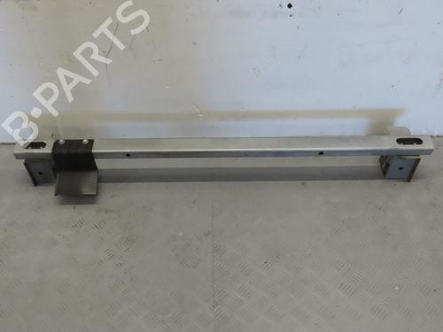 Used Front bumper reinforcement NISSAN X-TRAIL I (T30) 2.2 dCi 4x4 (136 hp) 18913381