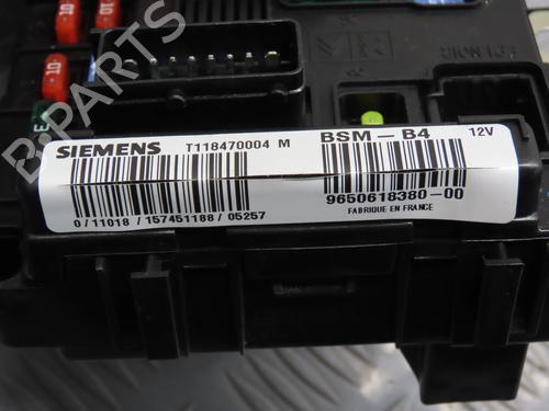 Fuse box PEUGEOT 1007 (KM_) 1.4 HDi | BP17776542E1 