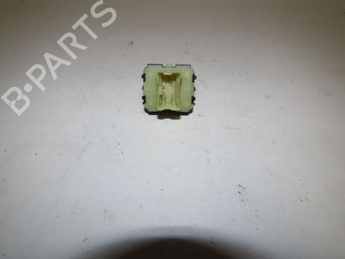 Left front window switch RENAULT CLIO IV (BH_) 0.9 TCe 90 (BHNF, BHMA, BHMH, BHJK, BHJR) | BP32690774I27 - Image 2