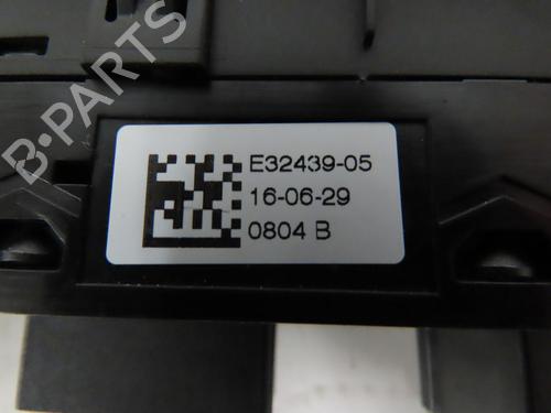 left-front-window-switch-renault-megane-iv-grandtour-k9amn_-2016-32308560 main image