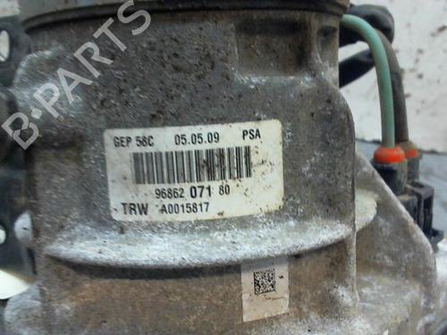 Used Steering pump PEUGEOT 308 I (4A_, 4C_) 1.6 HDi (109 hp) 9379996