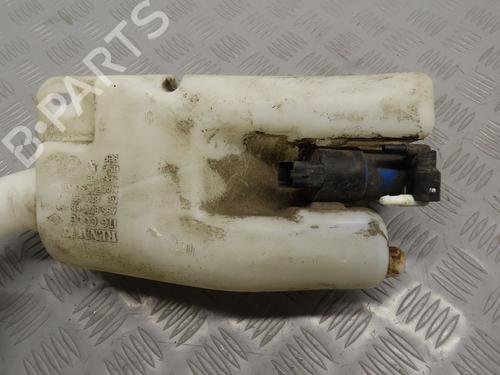Used Windscreen washer tank RENAULT TWINGO II (CN0_) 1.5 dCi (CN0E) (64 hp) 17783312
