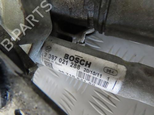 Used Front wiper motor PEUGEOT 3008 I MPV (0U_) 1.6 HDi (112 hp) 18646331