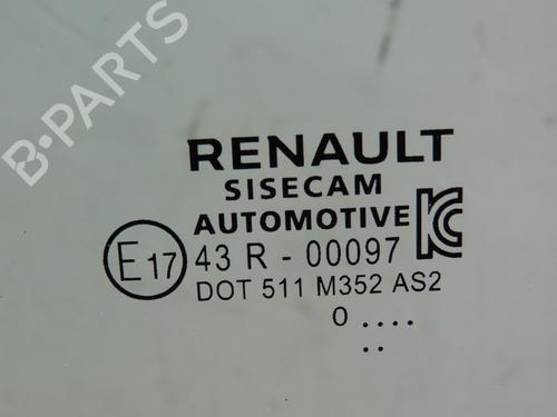 dr-rude-ventre-foran-renault-clio-v-b7_-2019-30447736 main image