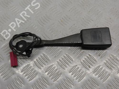 Used Seat buckle FORD FIESTA VI (CB1, CCN) 1.4 TDCi (68 hp) 17780077