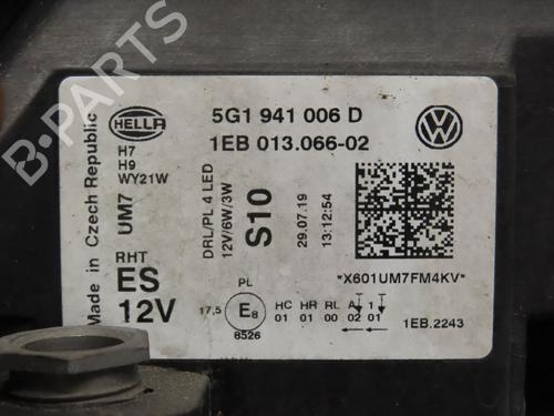 Used Right headlight VW GOLF VII (5G1, BQ1, BE1, BE2) 1.6 TDI (115 hp) 29469013