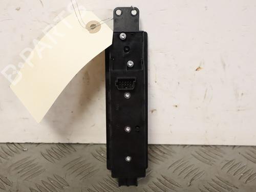 Left front window switch MERCEDES-BENZ VIANO (W639) CDI 2.2 (639.711, 639.713, 639.811, 639.813, 639.815) | BP40241697I27 - Image 2
