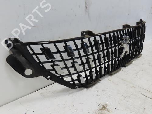 Grille PEUGEOT 2008 I (CU_) 1.5 BlueHDI 100 | BP30365894C40