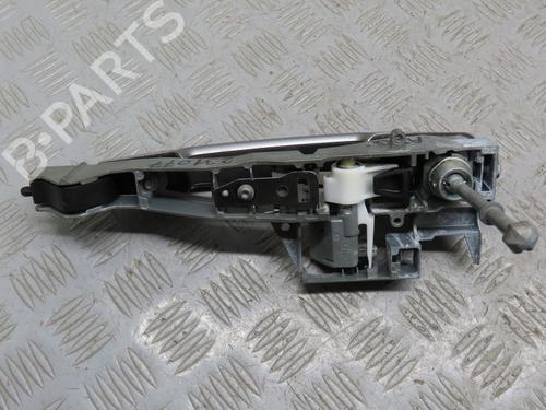 Used Front left exterior door handle Front left exterior door handle 17780859 17780859