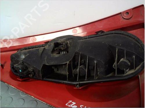 Used Right taillight PEUGEOT 107 (PM_, PN_) 1.0 (68 hp) 10197854