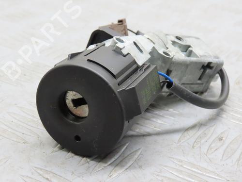 Used Ignition barrel MERCEDES-BENZ VITO / MIXTO Van (W639) 113 CDI (639.601, 639.603, 639.605) (136 hp) 10516606