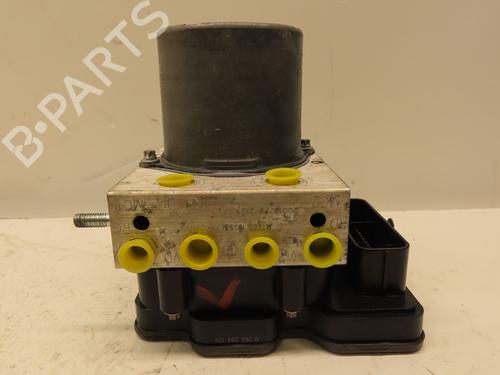 Used ABS pump RENAULT CLIO V (B7_) 1.5 Blue dCi 85 (B7AG) (86 hp) 29136668